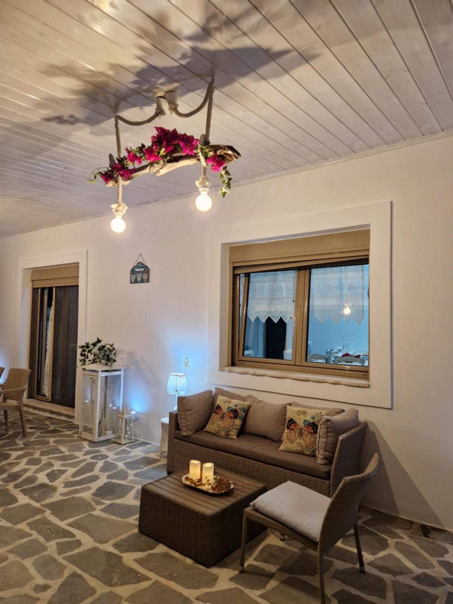 Bianca Suite & Home Psinthos الغرفة الصورة